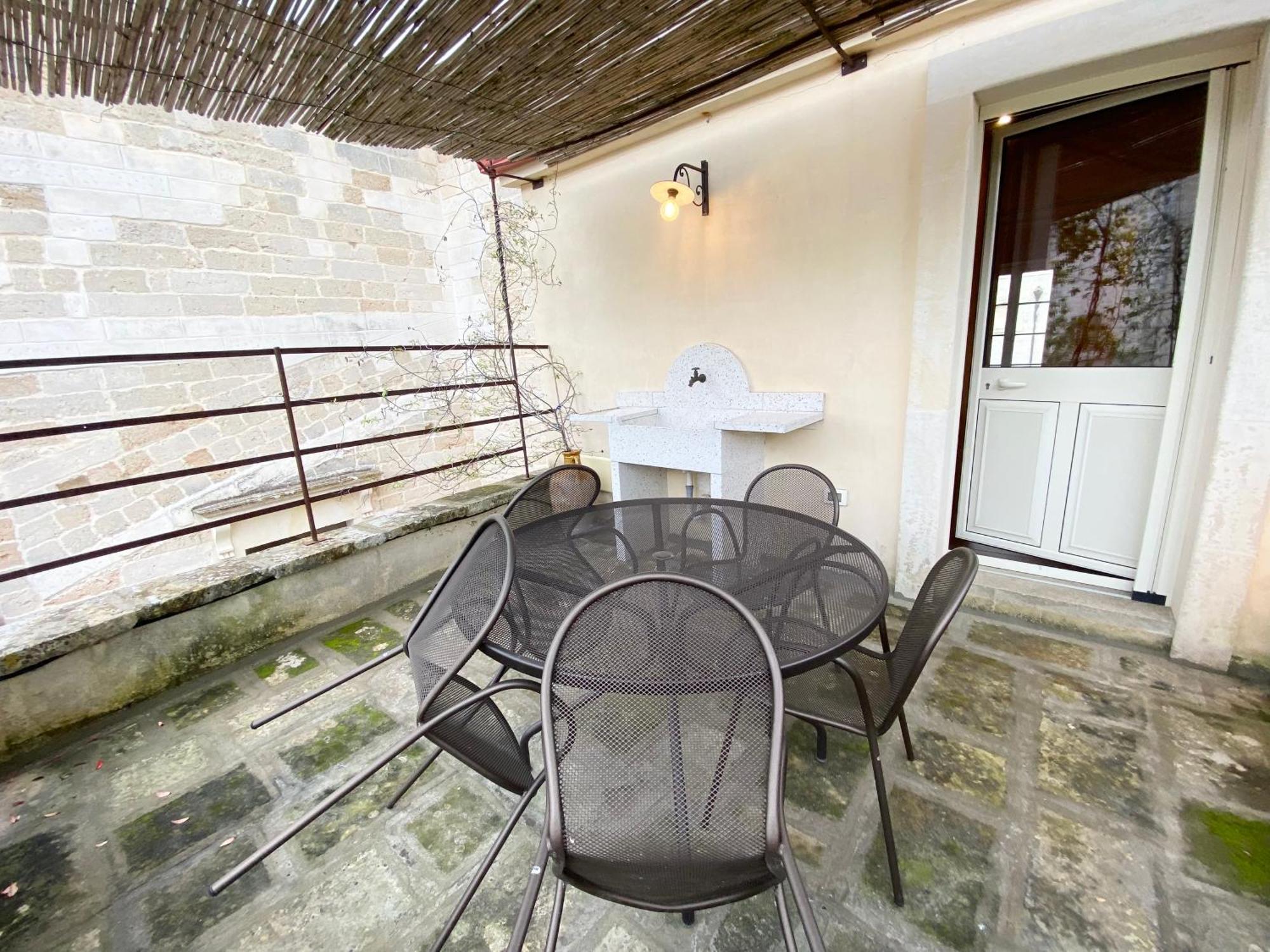 Bed and Breakfast Palazzo De Carlo E Il Parco Dei 7 Pozzi Lecce Exteriér fotografie